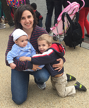 Elizabeth Vaquera and children